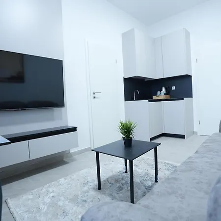 דירה Luxury - Ib - Mit Terrasse Ii Stock נויוויד