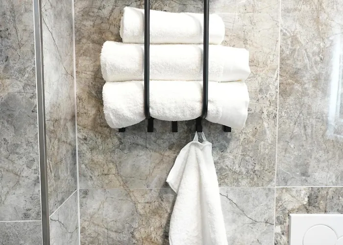 Luxury - Ib - Mit Terrasse